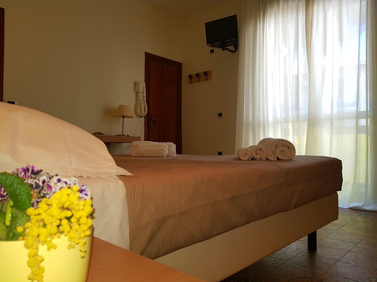 Hotel Bologna Rimini Dış mekan fotoğraf