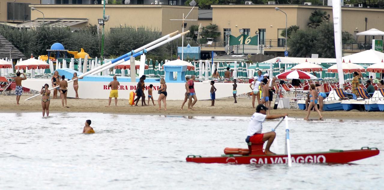 Hotel Bologna Rimini Dış mekan fotoğraf